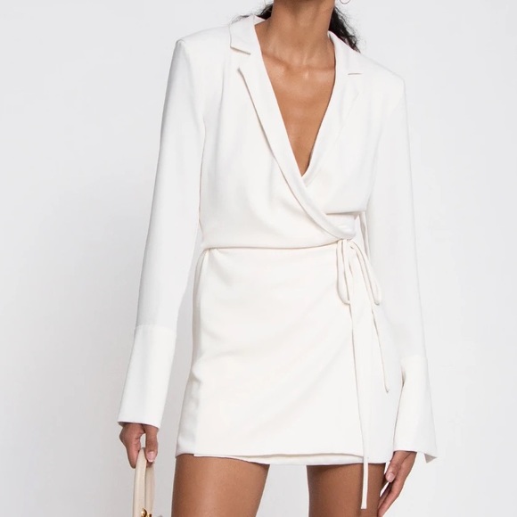 Forever 21 wrap dress - Picture 3 of 4